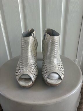 Paul Green | Cayenne Peep Toe Booties | Silver Metallic Nubuck | US 9 | 2nd pair